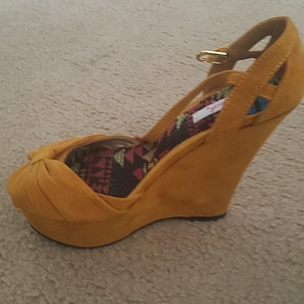 Wedges - Picture 3 of 4